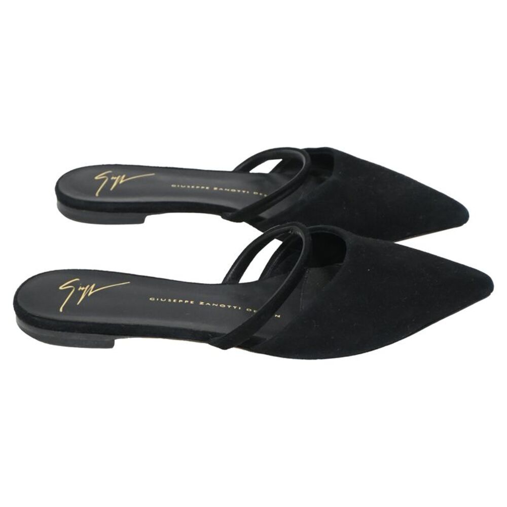 Giuseppe Zanotti Pointed Toe Flats in Black Suede